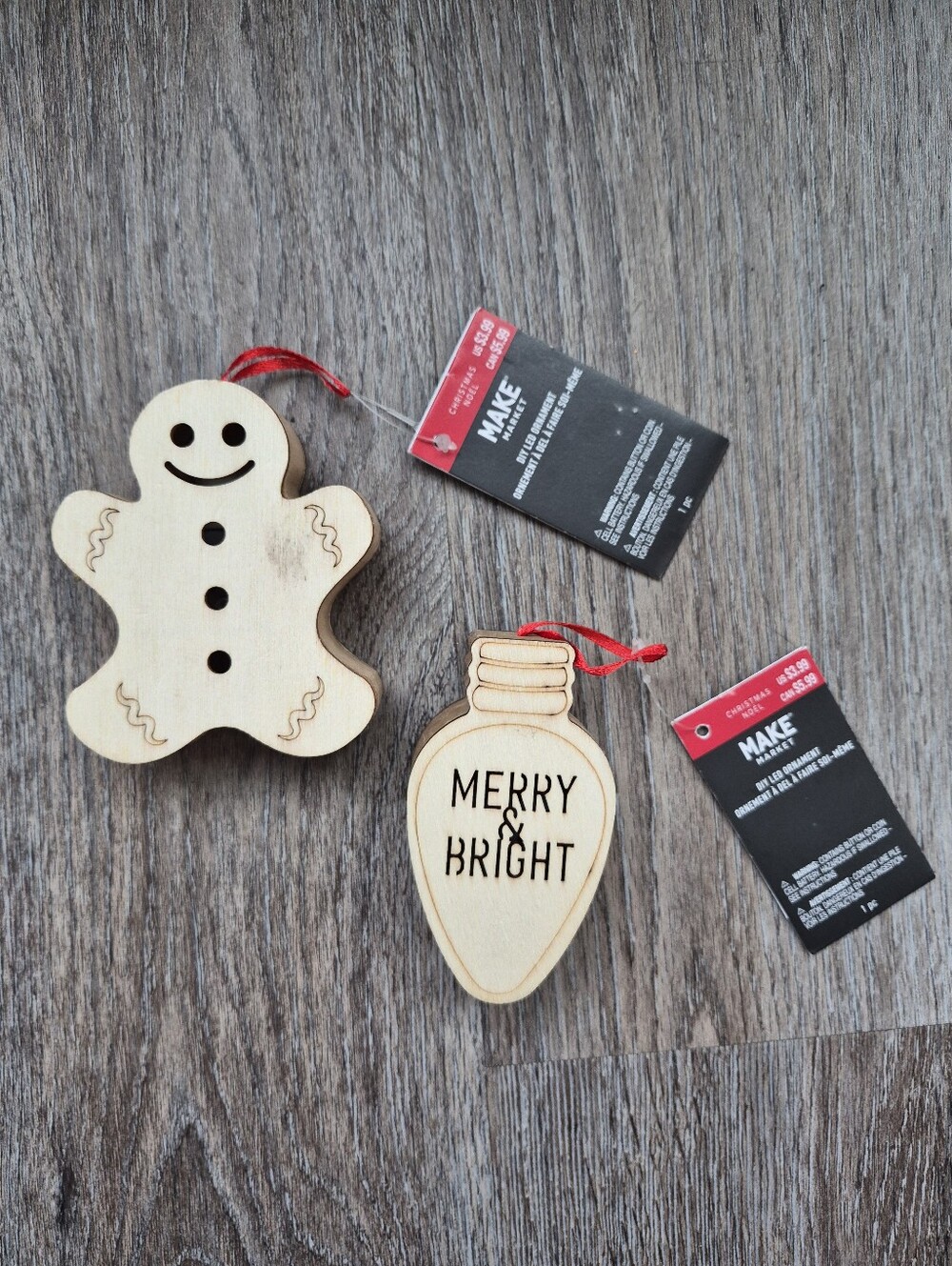 DIY PAIR OF LED CHRISTMAS ORNAMENTS, NEW